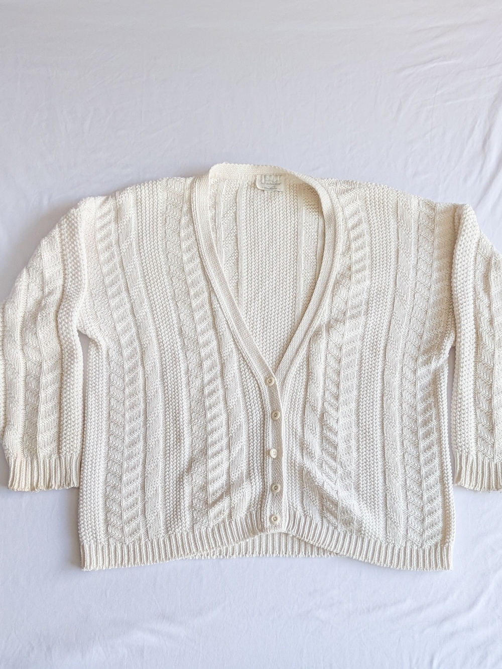 Vintage Woman’s Ivory Cable Knit Sweater Size L USA Cottage Cabin Grandma Core